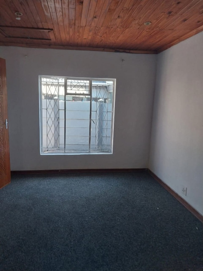Flat 1