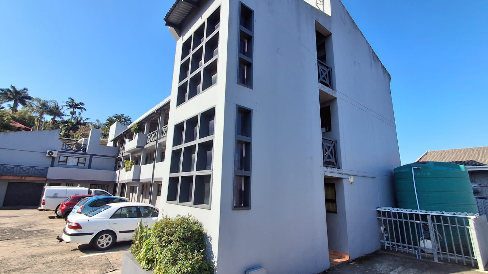 1 Bedroom Apartment for Sale in Margate in Margate
