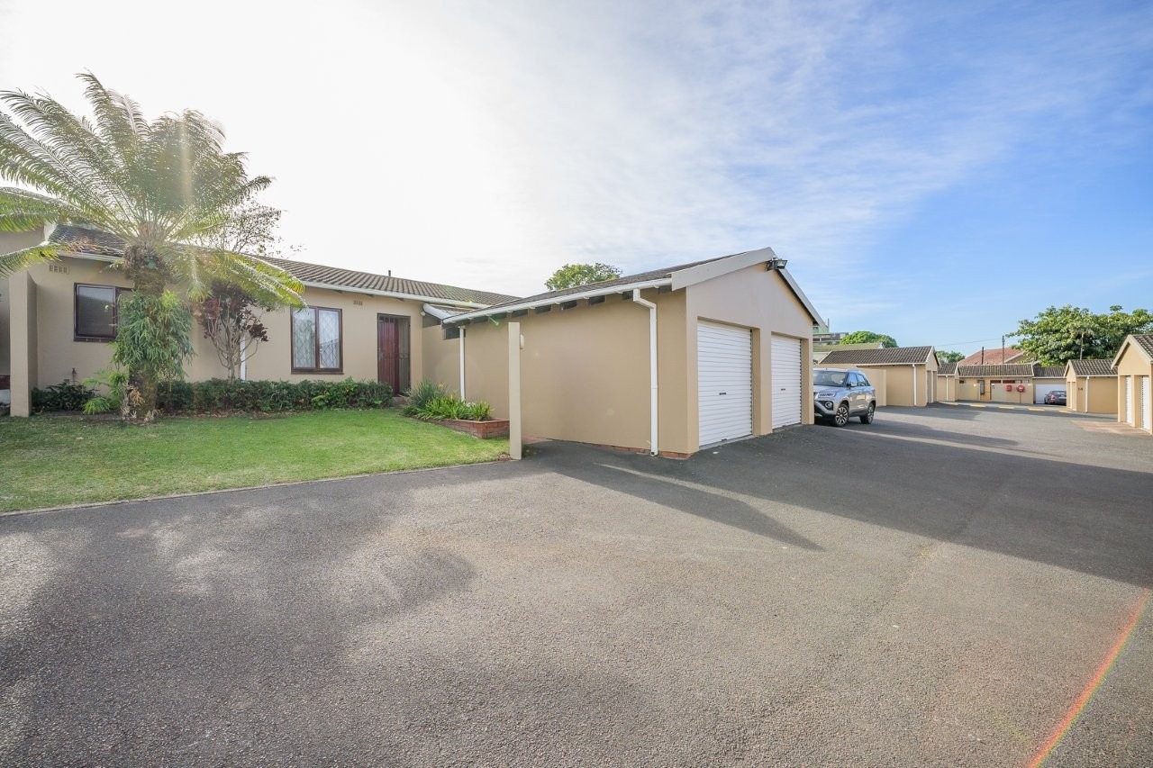 2 Bedroom Townhouse for Sale in Pinetown Central in Pinetown Central