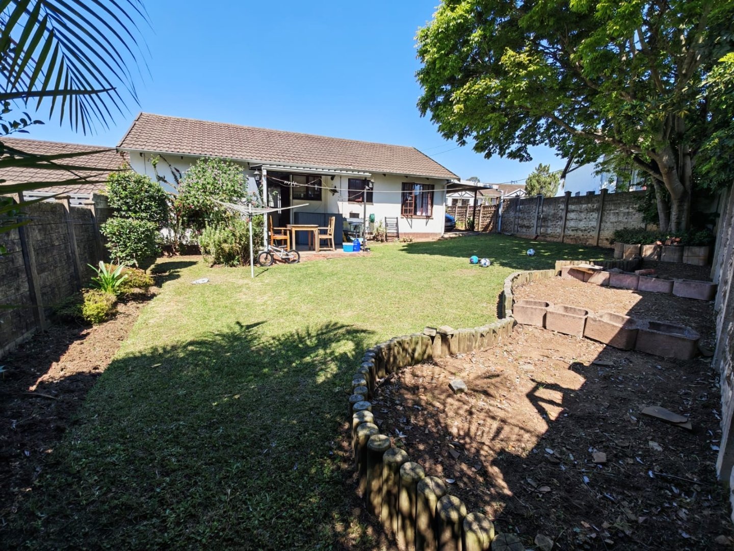 Claveshay Green- 2 Bedroom Now Available