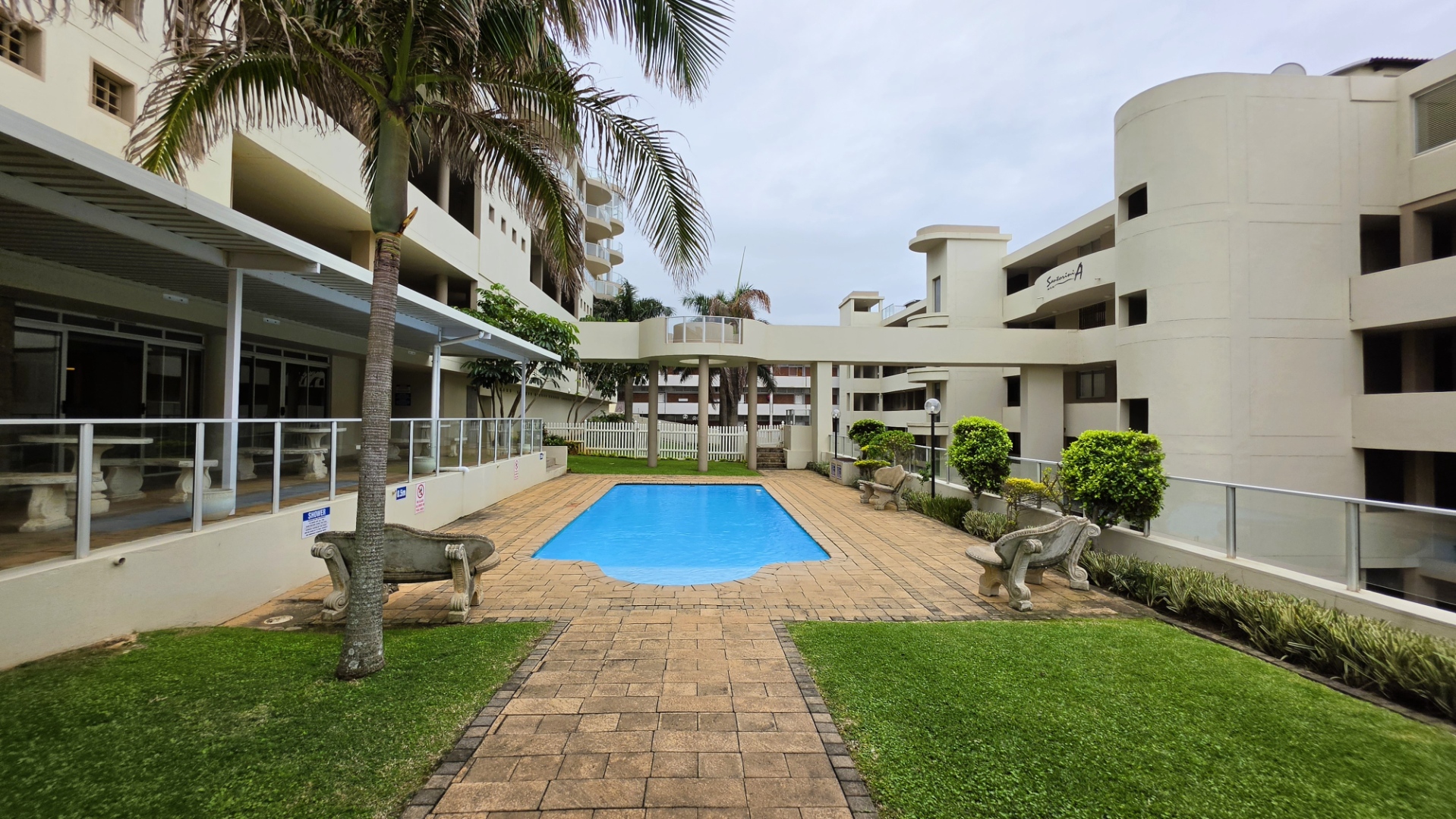 3 Bedroom Apartment for Sale in Margate in Margate