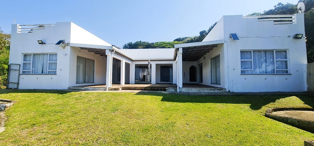 4 Bedroom House for Sale in Elysium in Elysium