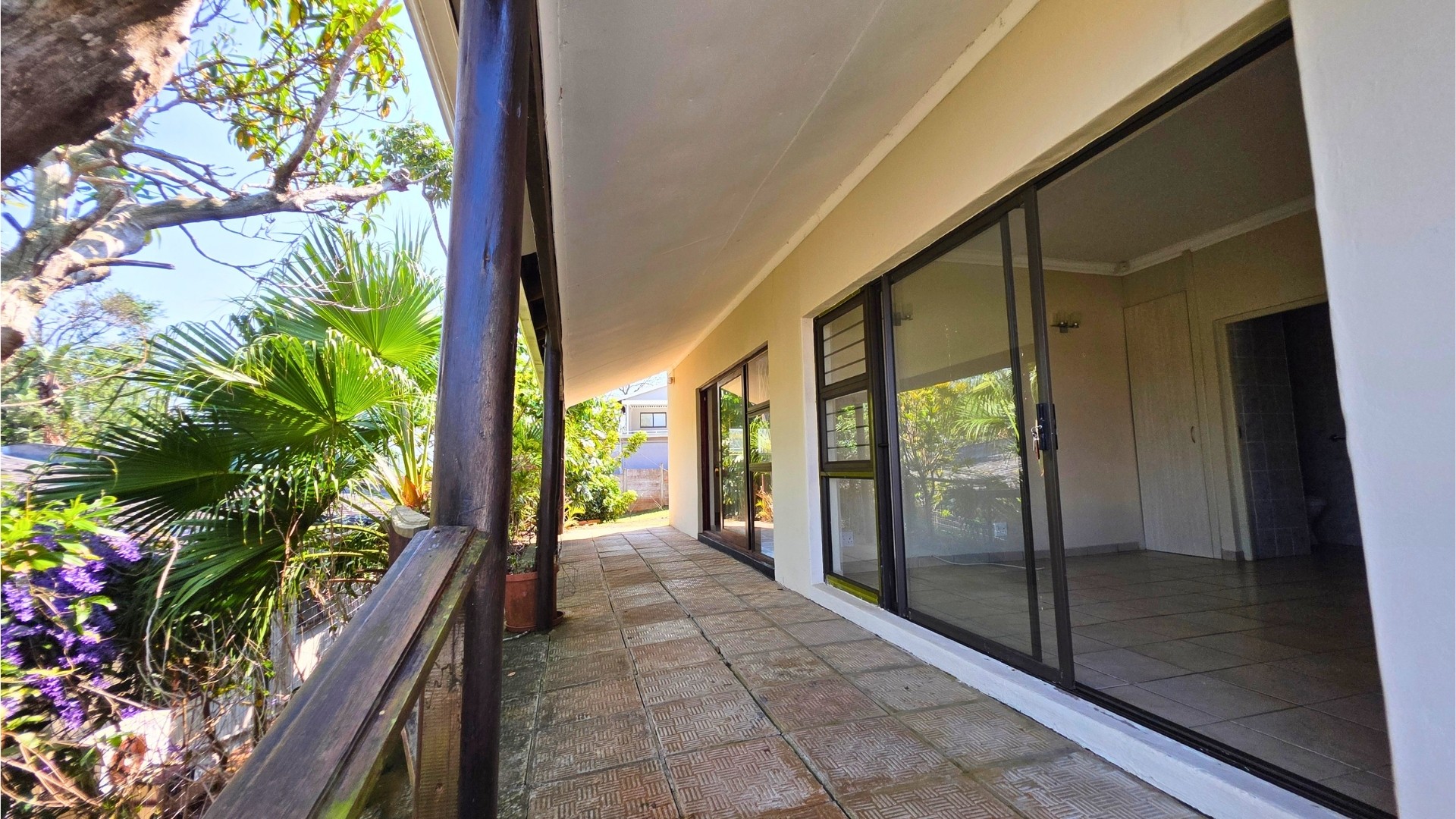 Patio - 1b flats