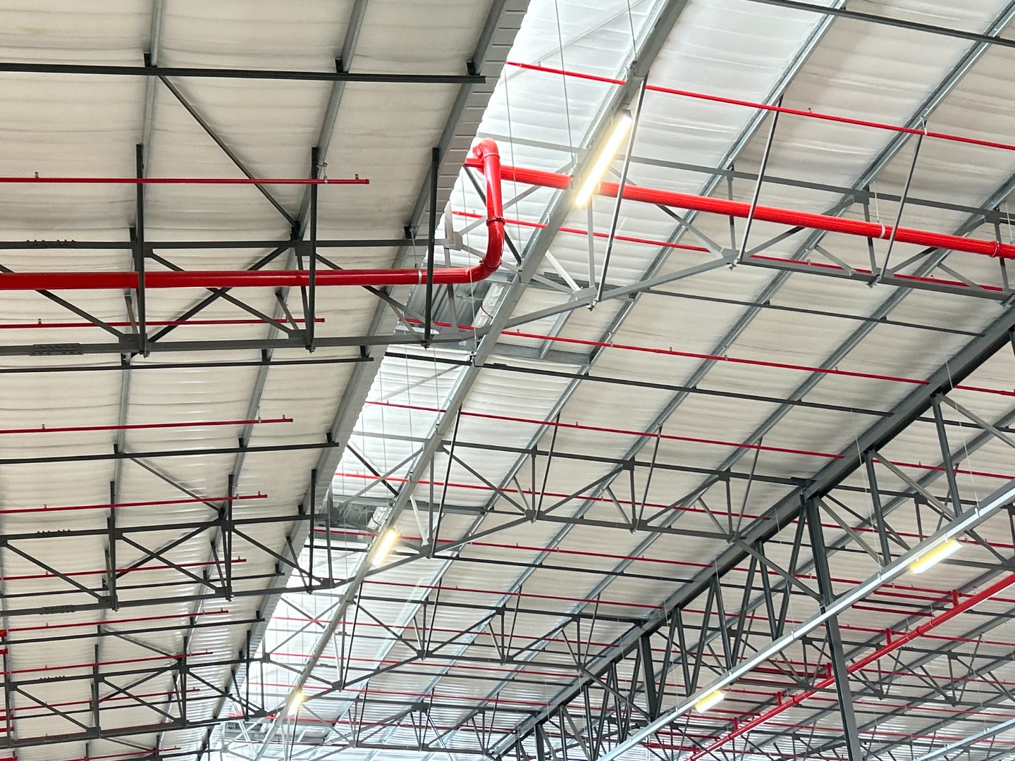 Airport Park Warehouse To Rent