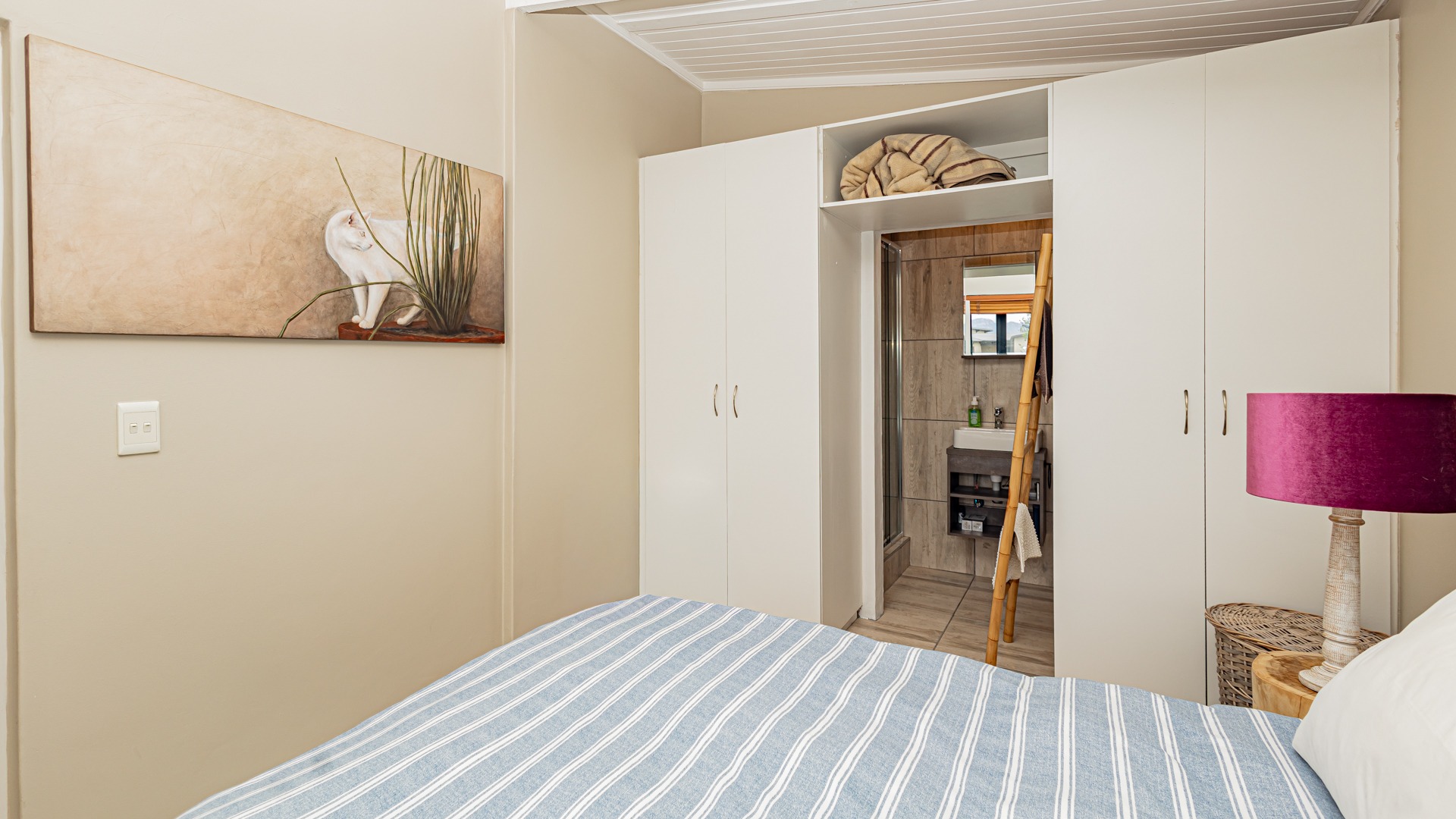 Master bedroom with en-suite shower
