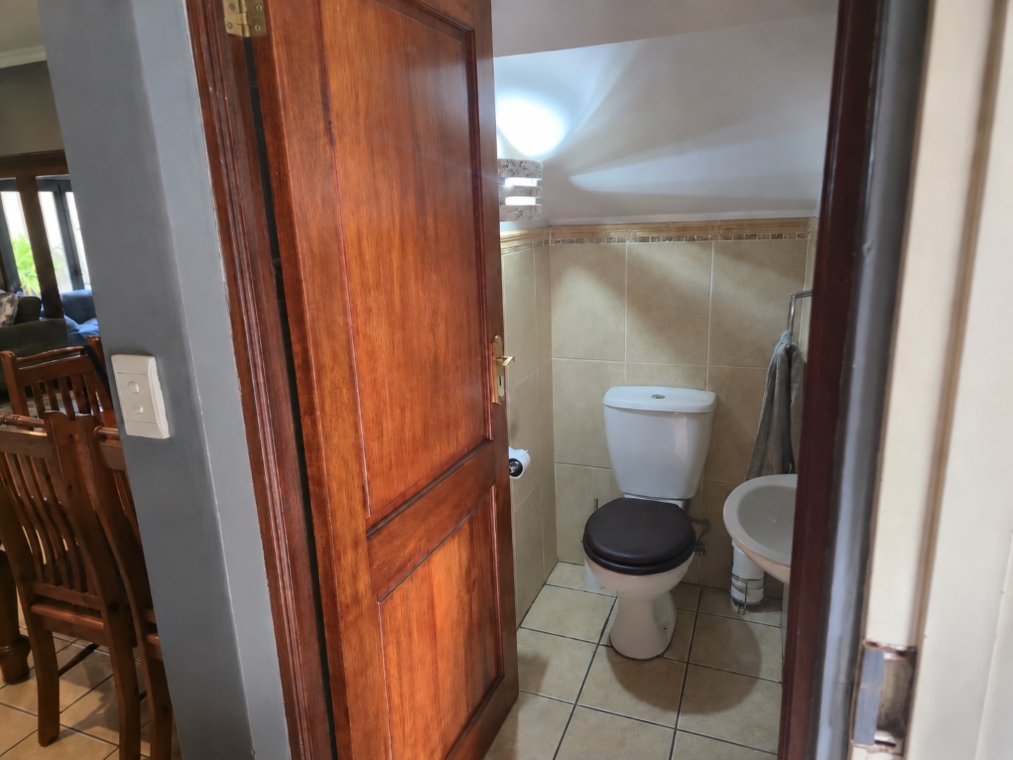 Guest toilet