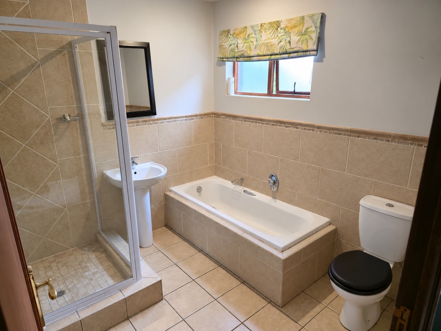 2nd bathroom