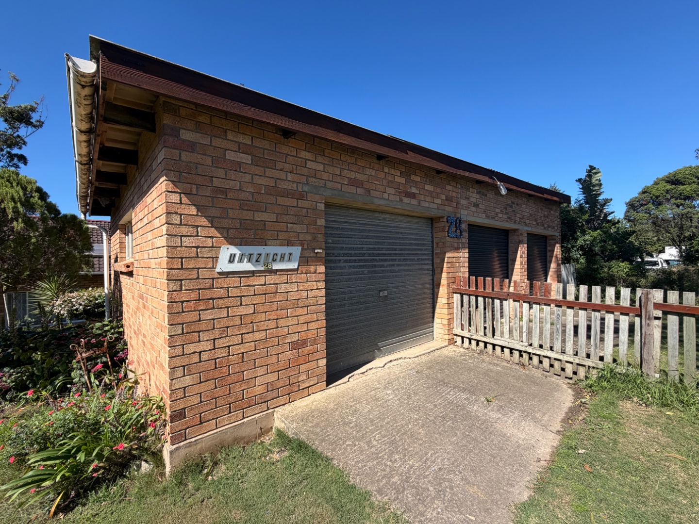 3 x garages