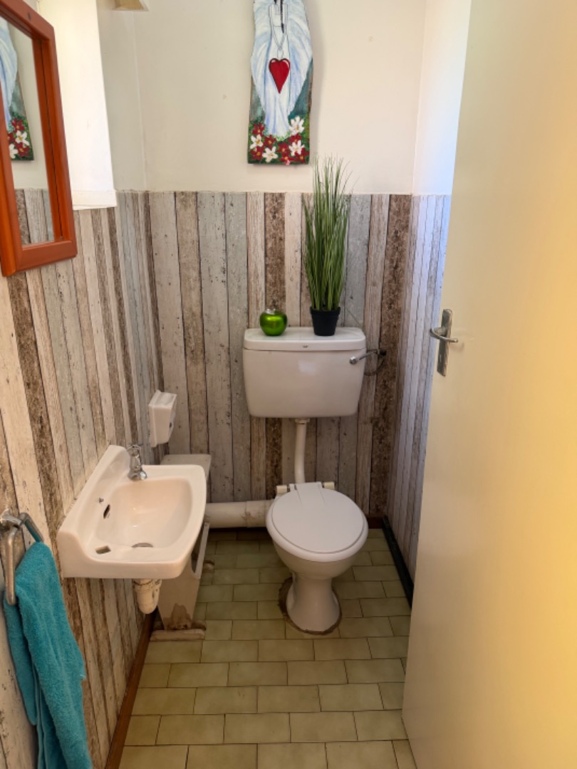 guest loo