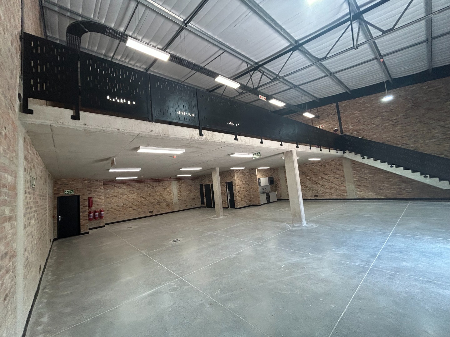 Riversands Warehouse To Rent