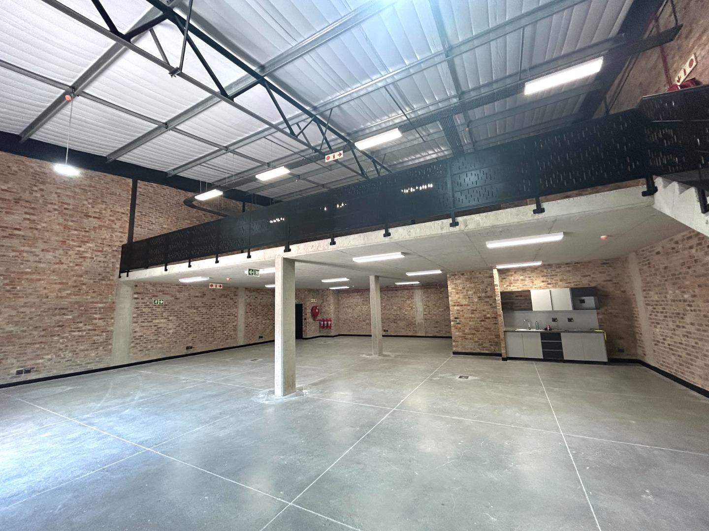 Riversands Warehouse To Rent