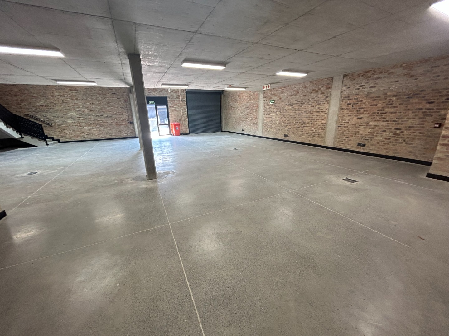 Riversands Warehouse To Rent