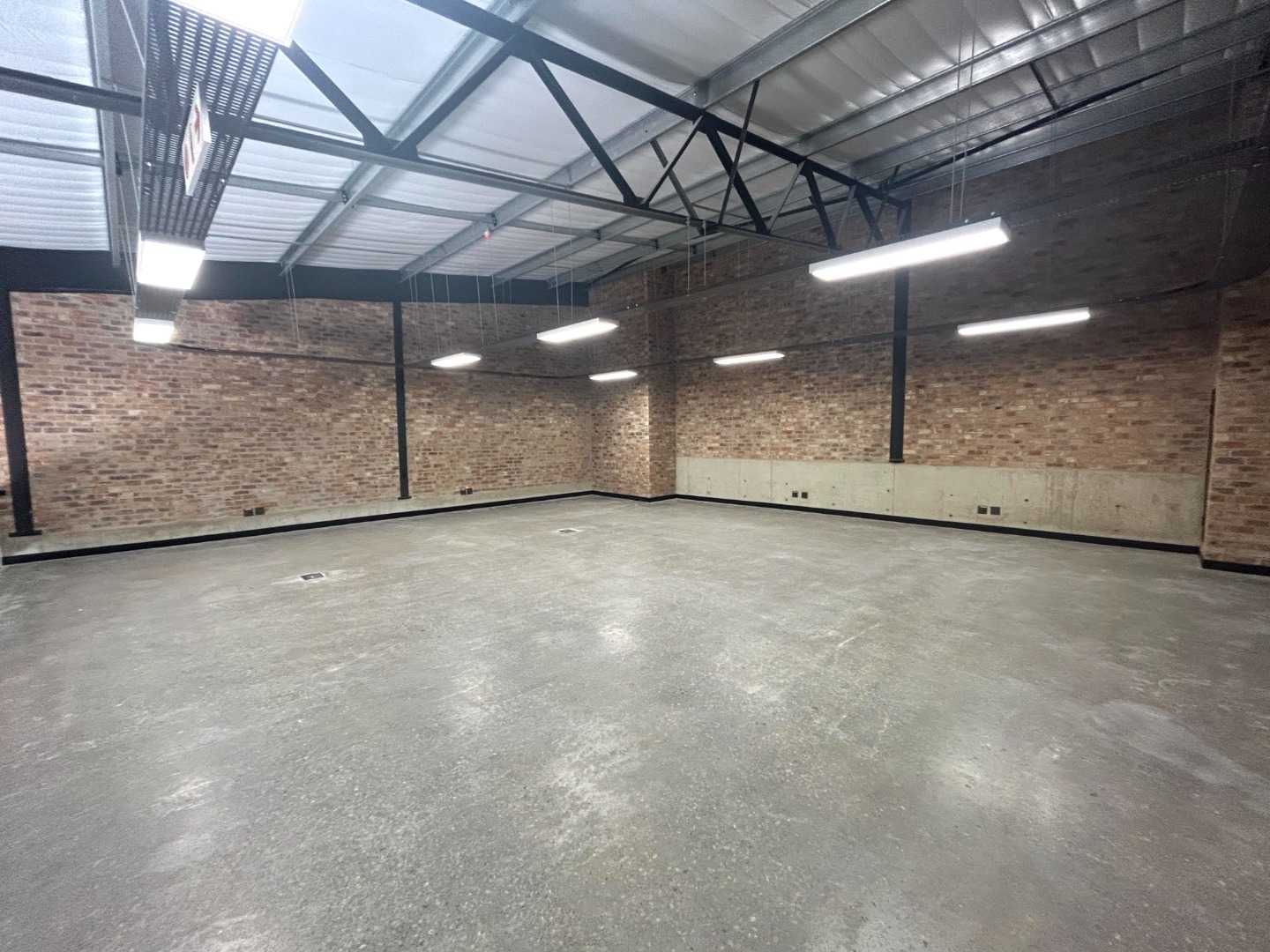 Riversands Warehouse To Rent