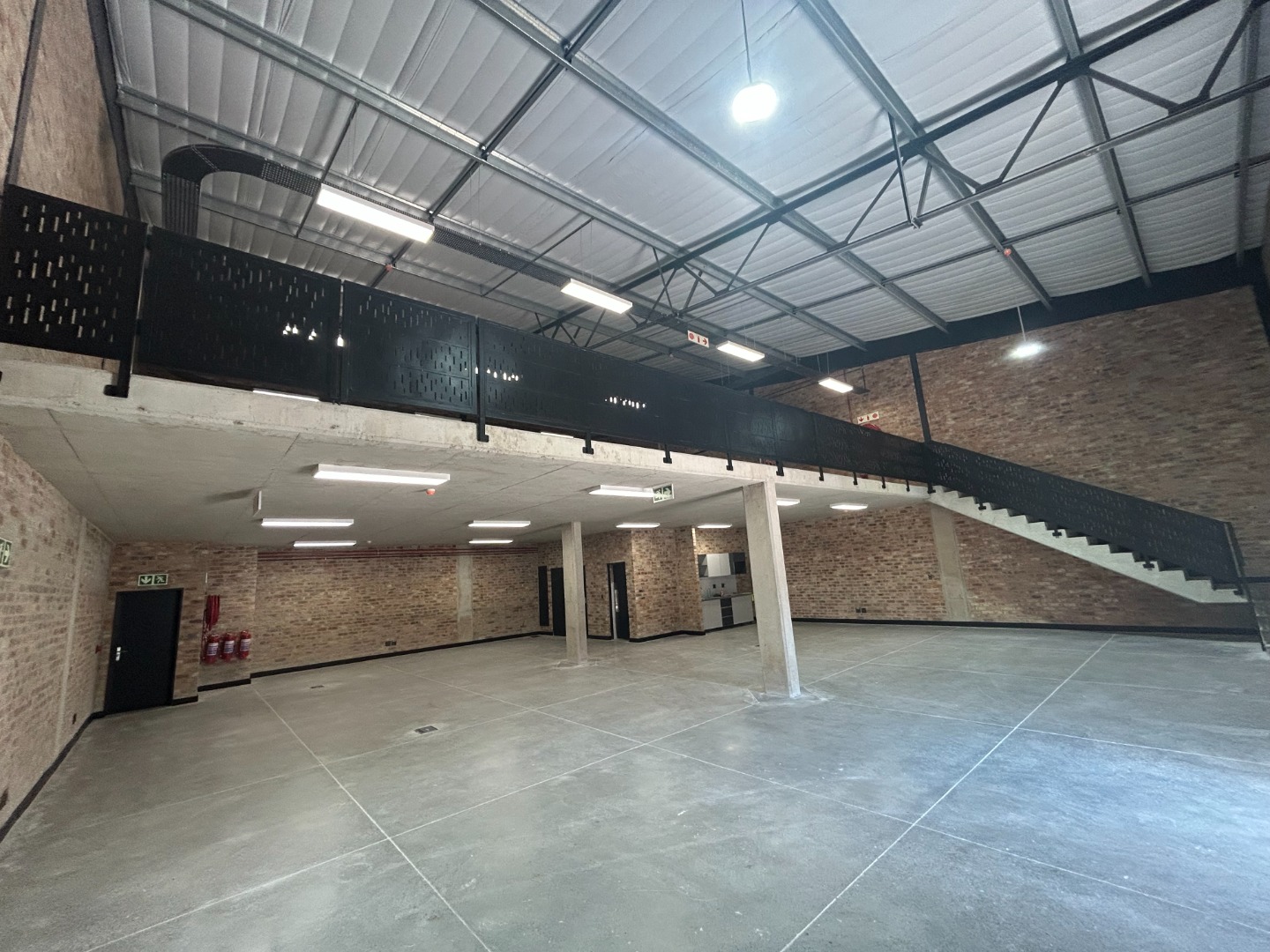 Riversands Warehouse To Rent