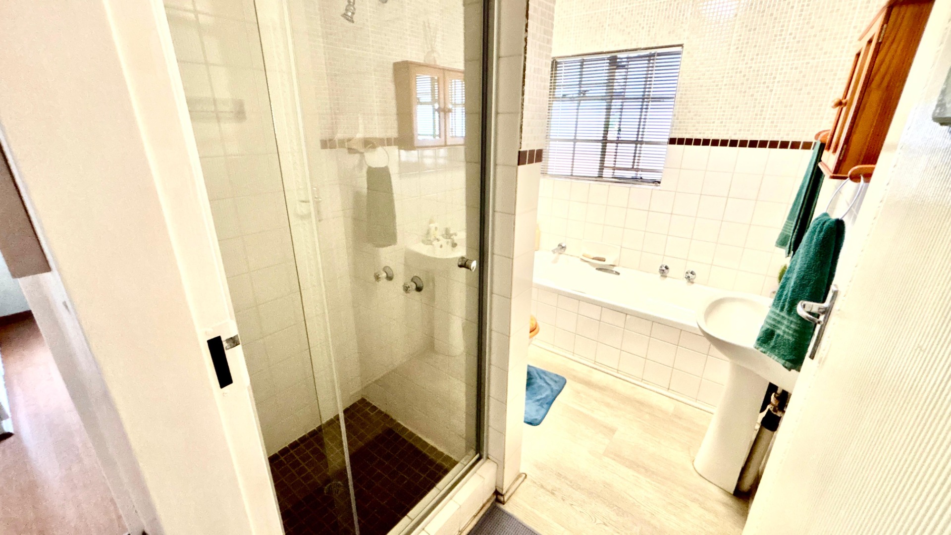 2nd bathroom