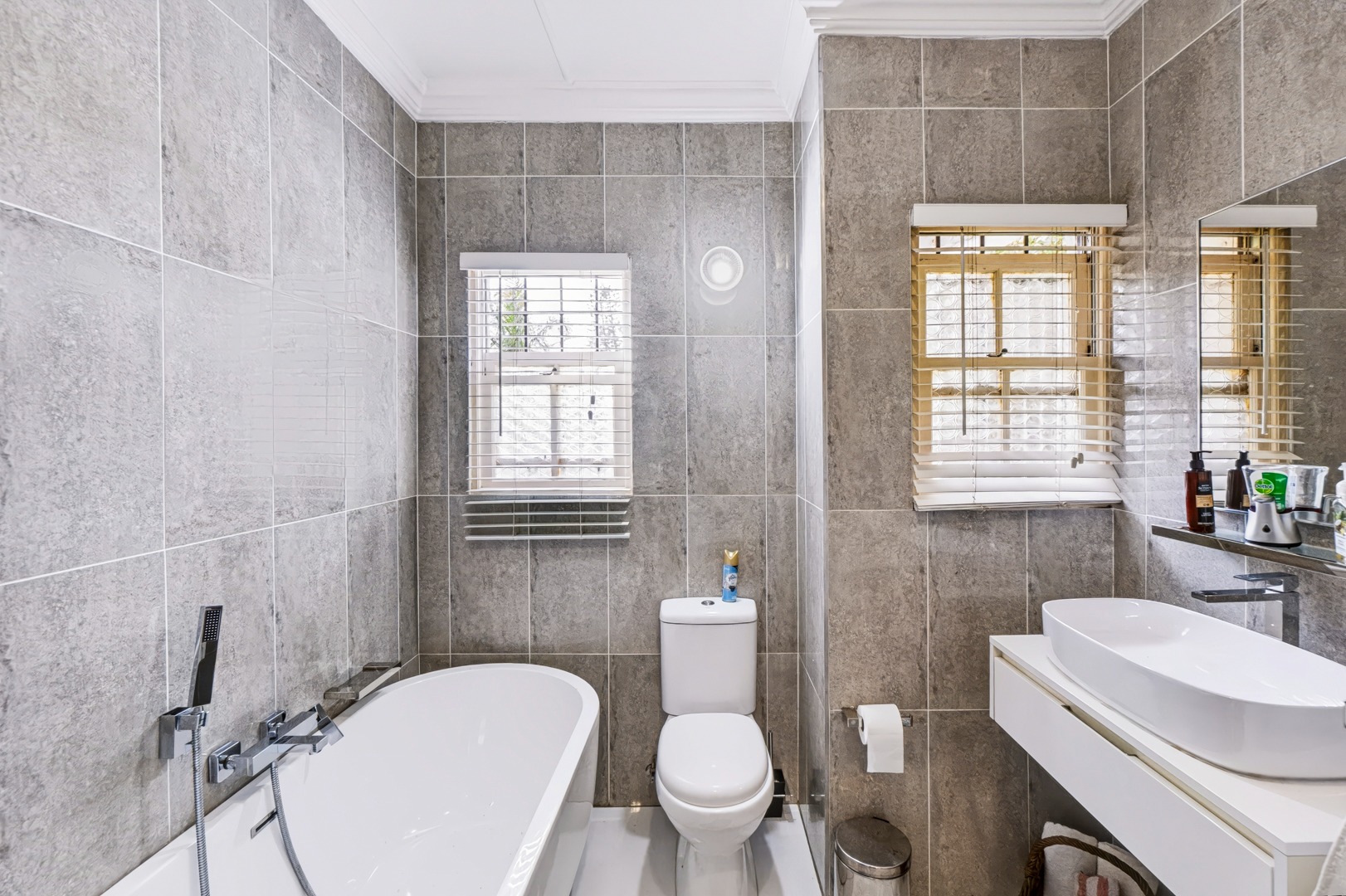 2nd bathroom