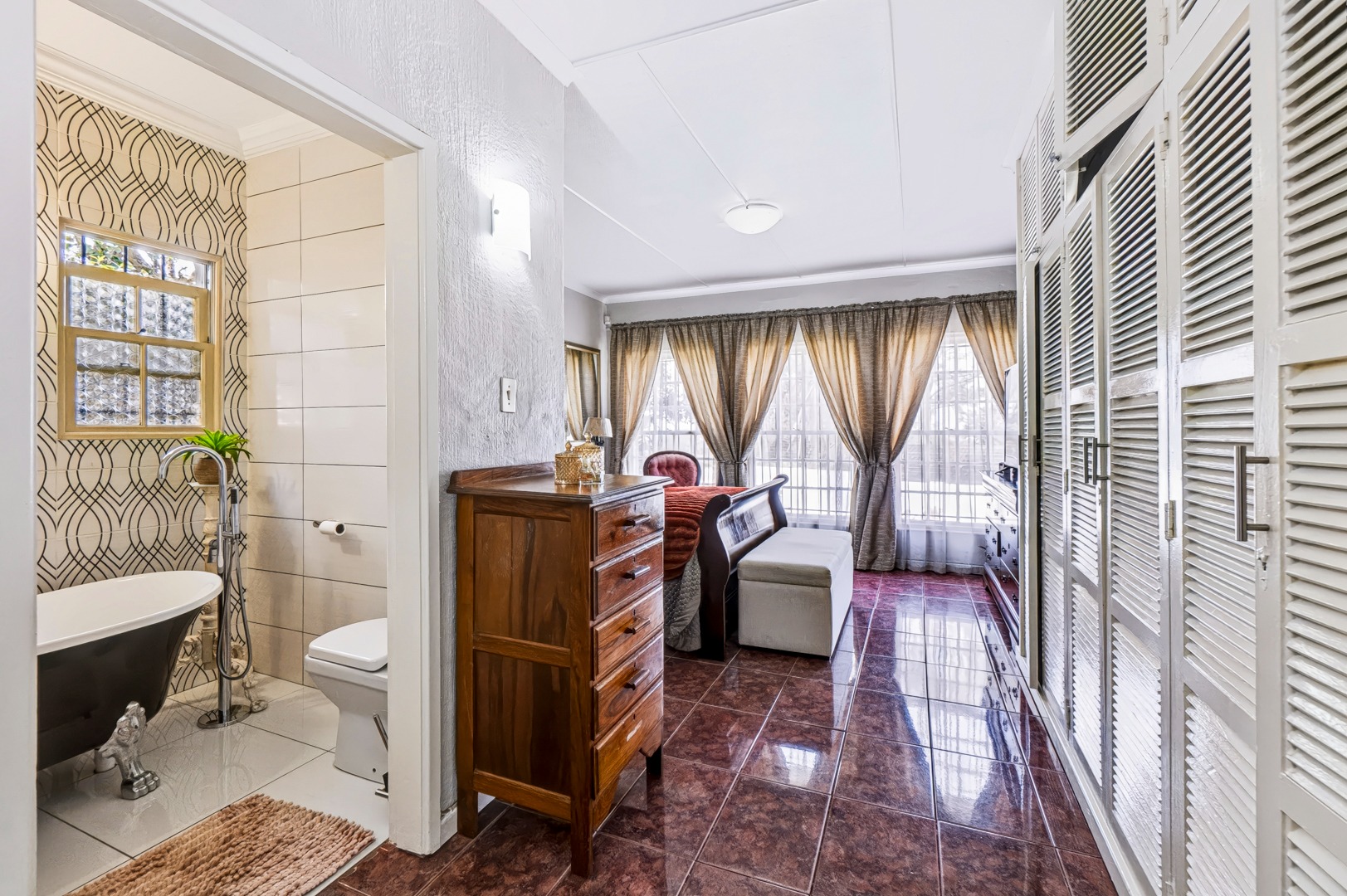 Main bedroom