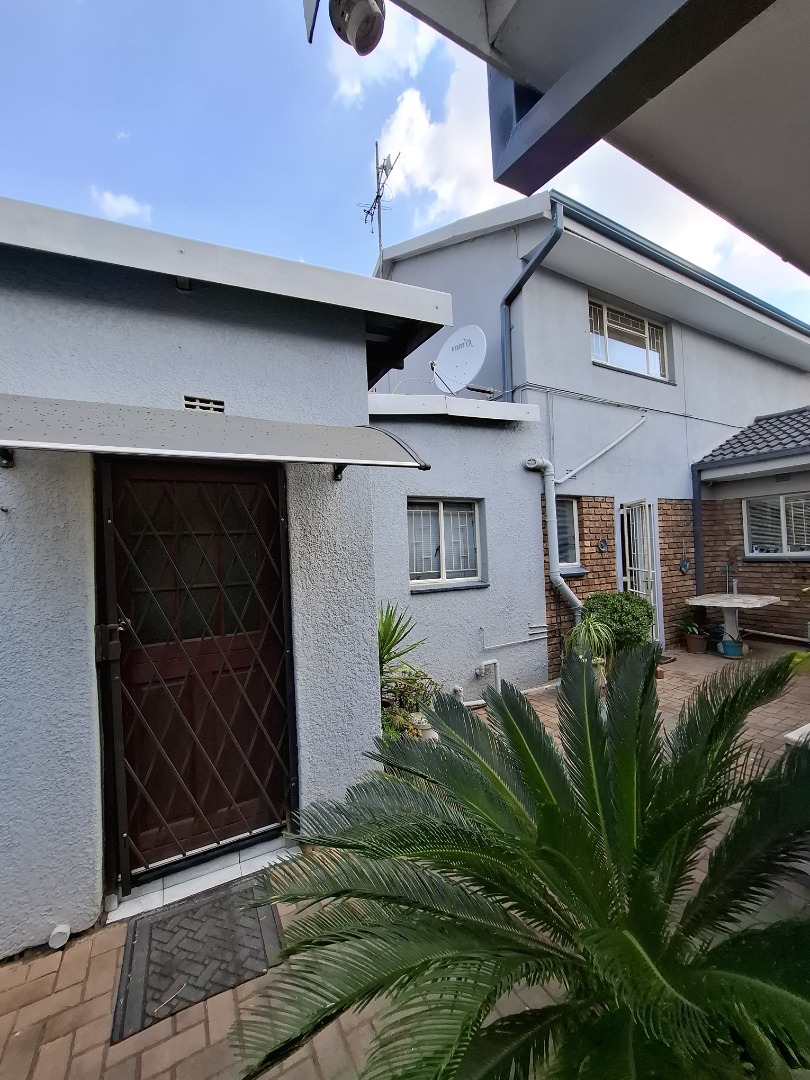 2 Flatlets