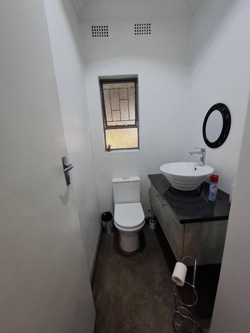3rd toilet