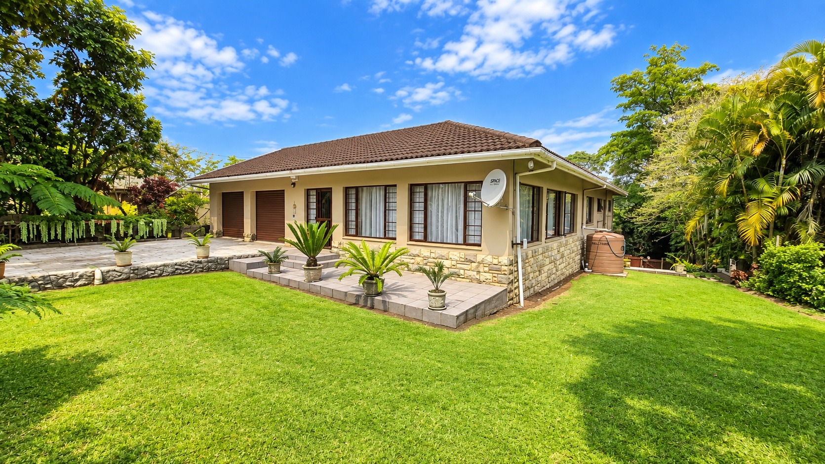 3 Bedroom House for Sale in Pennington in Pennington