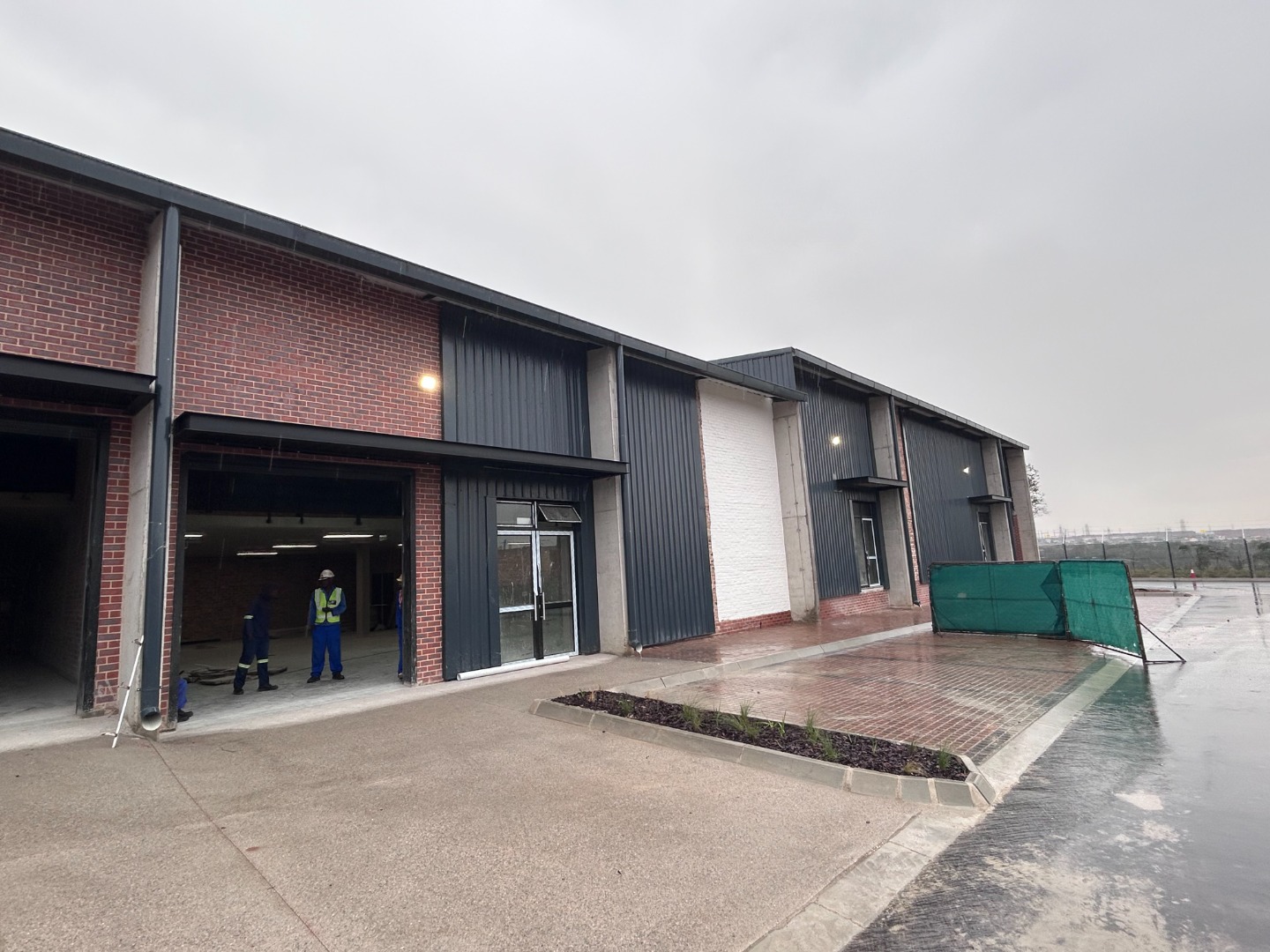 Riversands Warehouse To Rent