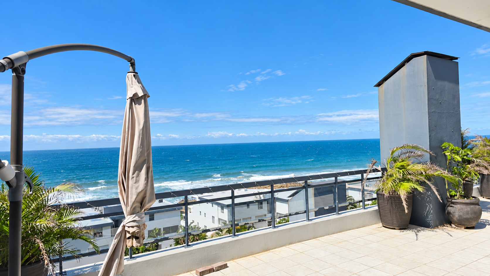 3 Bedroom Apartment for Sale in Manaba Beach in Manaba Beach