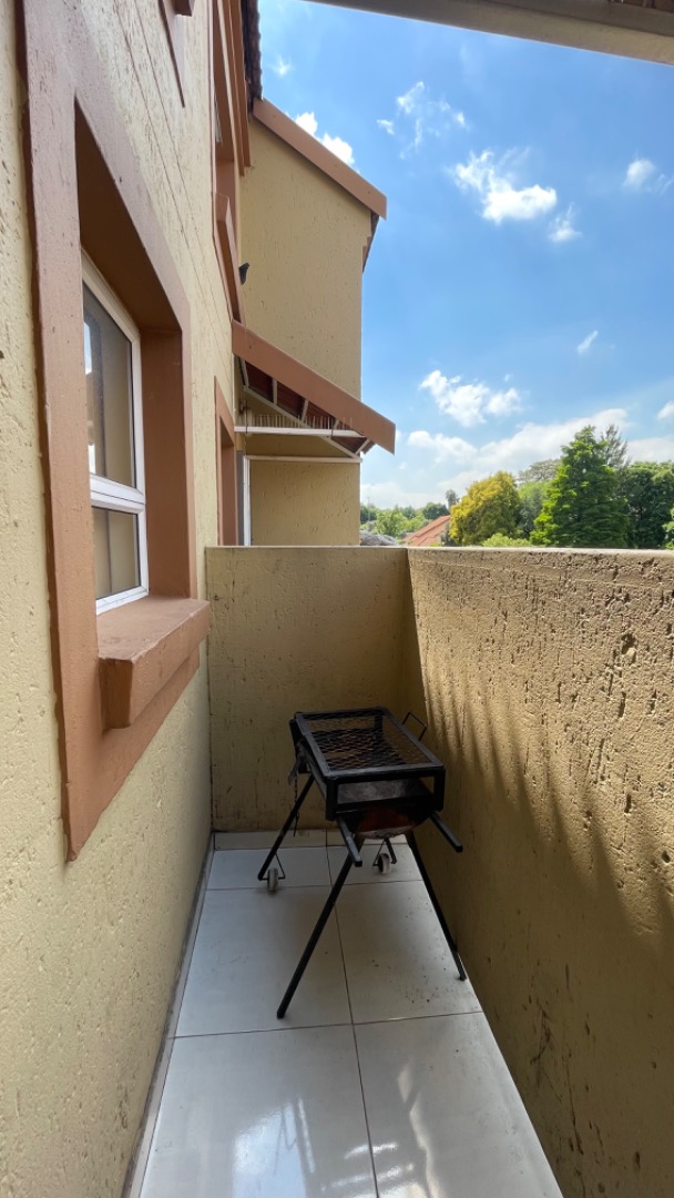 KITCHEN DECK