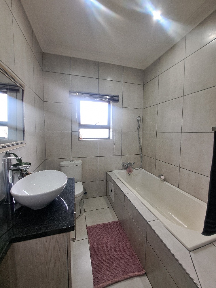 2nd bathroom
