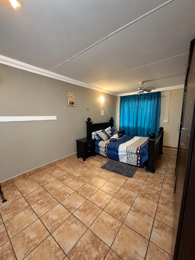 FLATLET BEDROOM