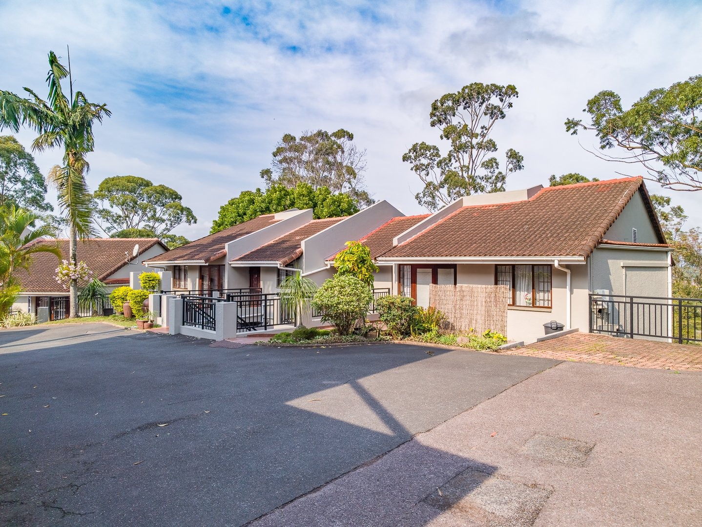 3 Bedroom Townhouse for Sale in Cowies Hill in Cowies Hill